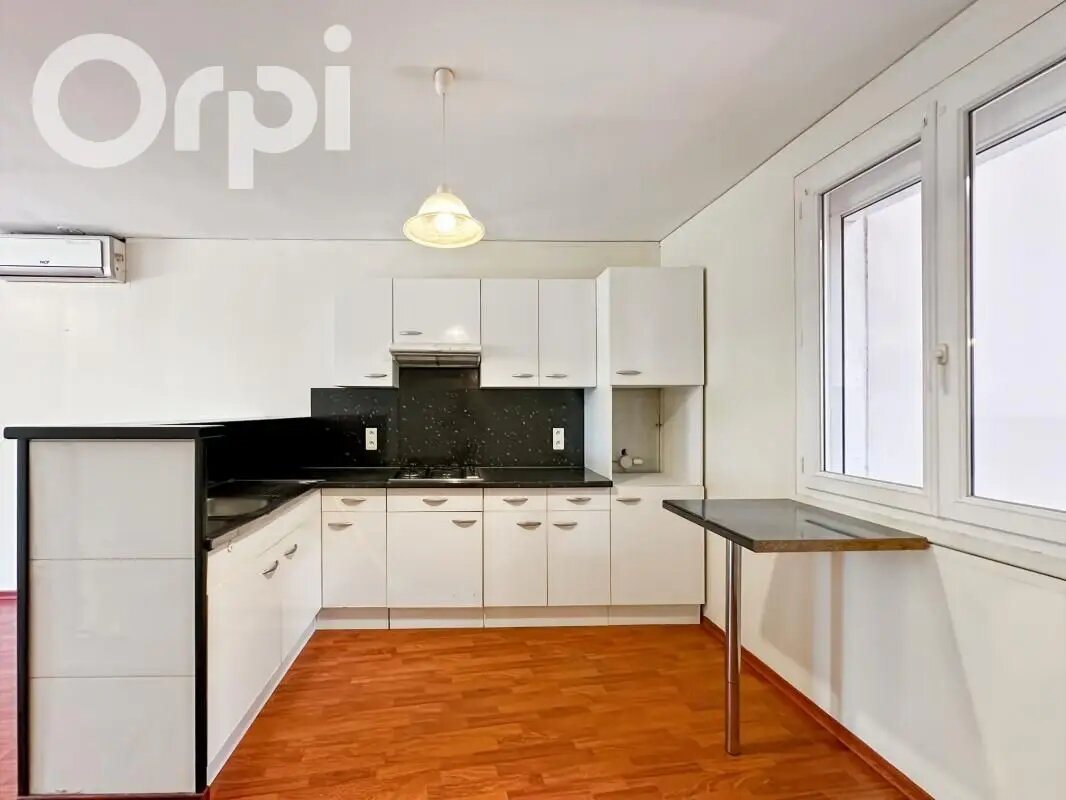 Appartement à louer, 59m², Thueyts