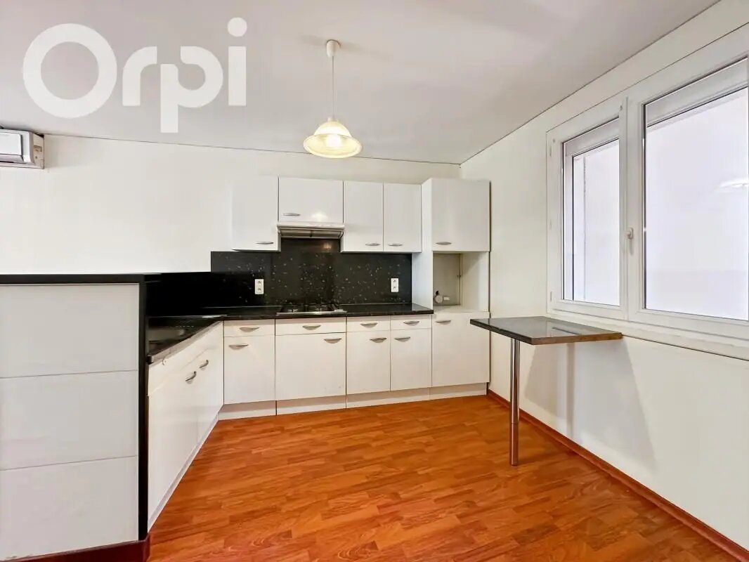 Appartement à louer, 59m², Thueyts