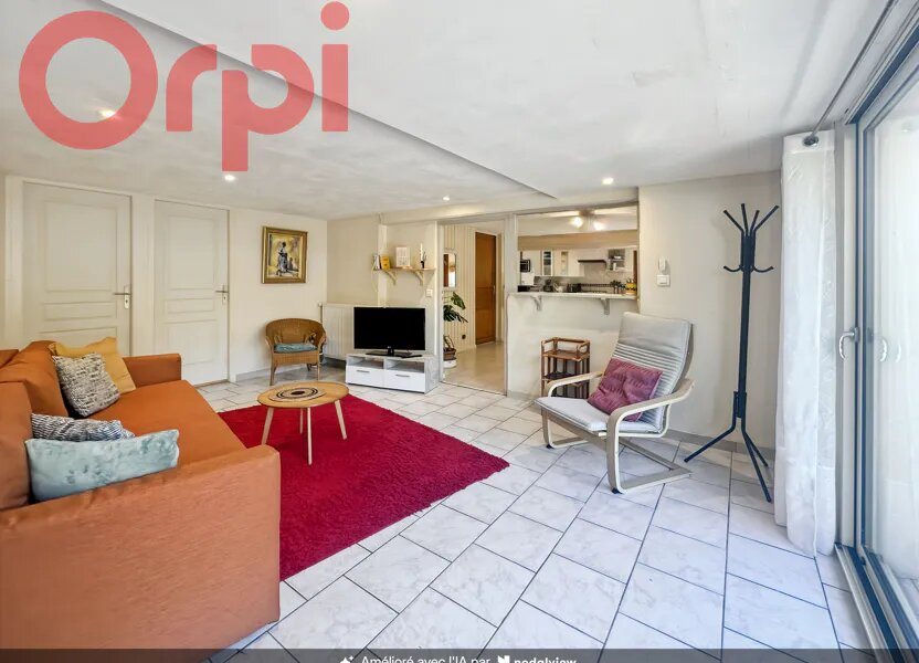 Appartement à louer, 61m², Labégude