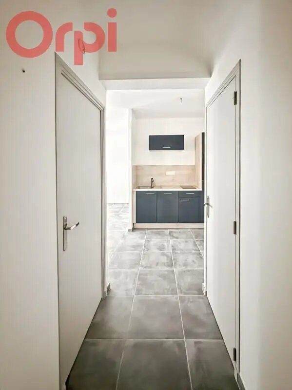 Appartement à louer, 35m², Aubenas