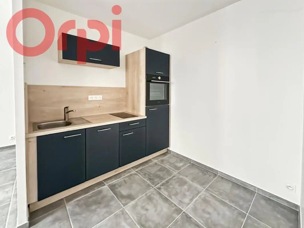 Appartement à louer, 35m², Aubenas