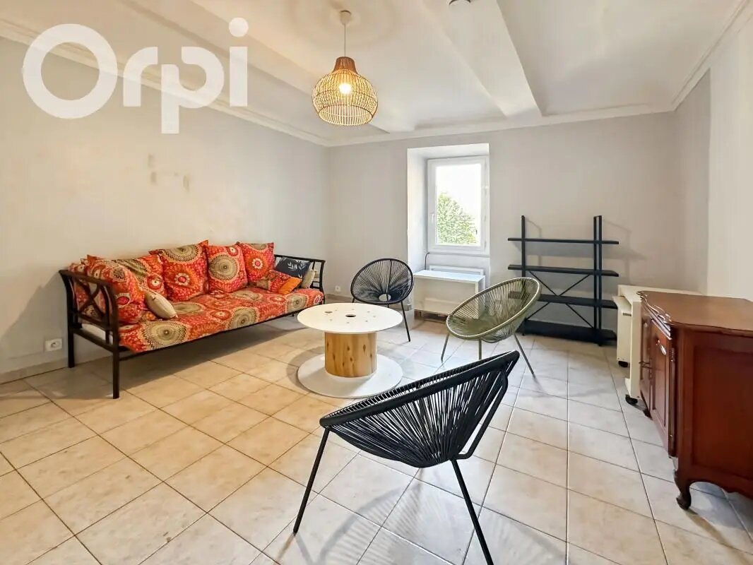 Appartement à louer, 72m², Aubenas