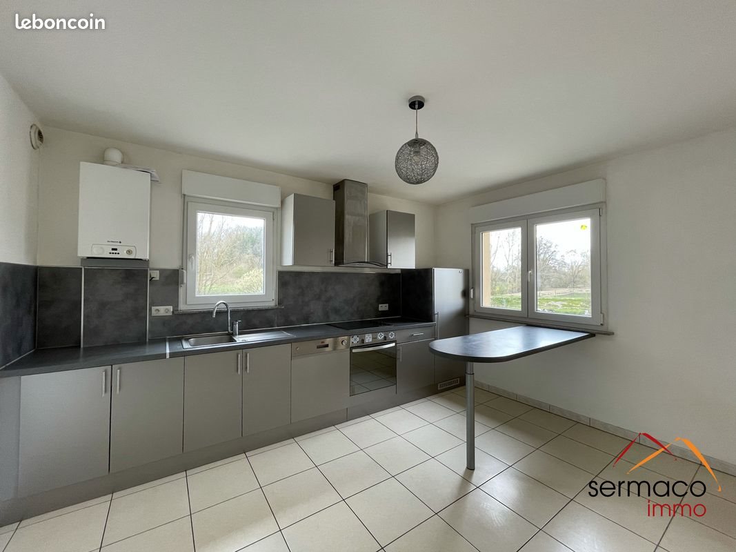 Appartement à louer, 77m², Hundling