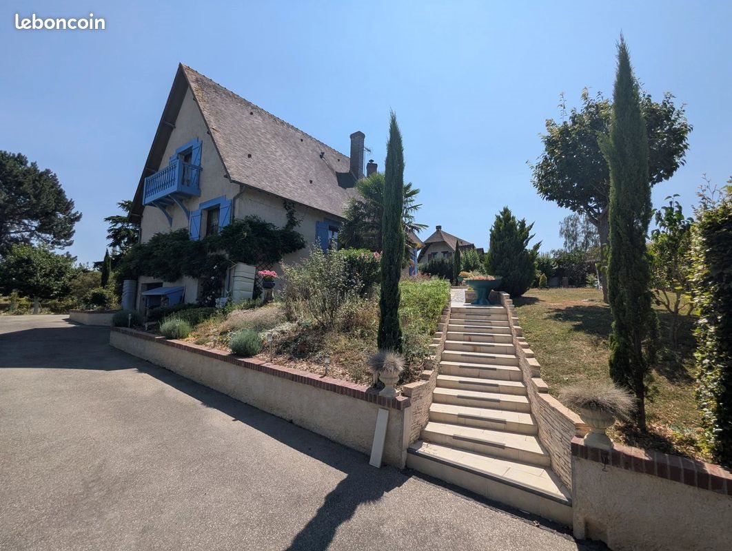 Maison à vendre, 205m², Jouy-sur-Eure