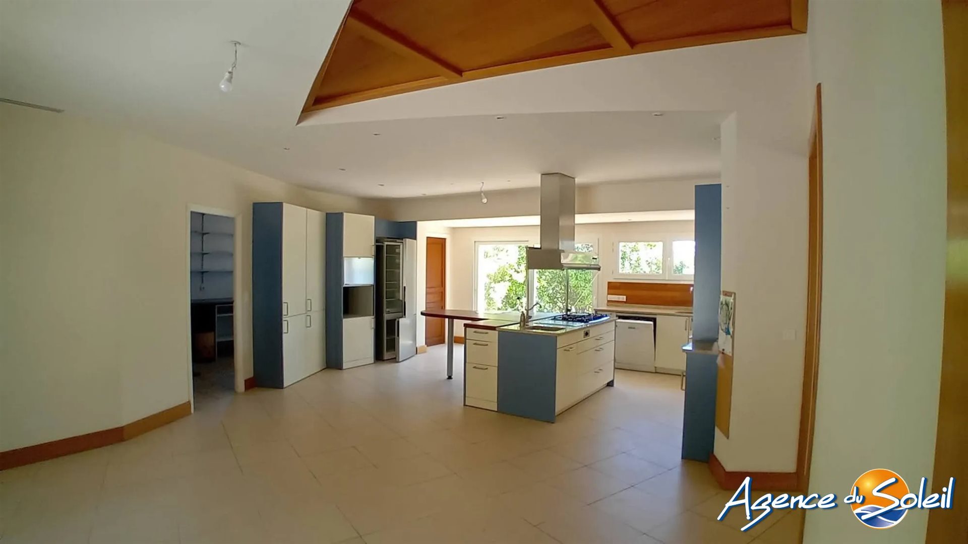 Maison à vendre, 326m², Lézignan-Corbières
