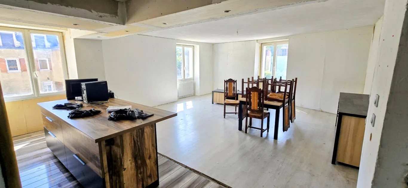 Appartement à vendre, 139m², Arc-lès-Gray