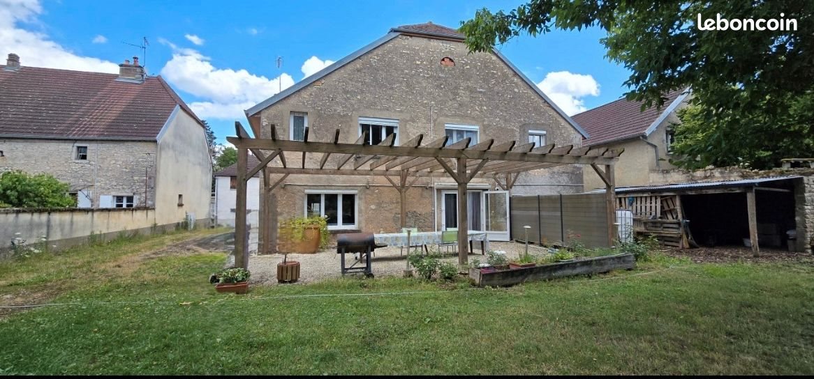 Maison à vendre, 236m², Broye-Aubigney-Montseugny