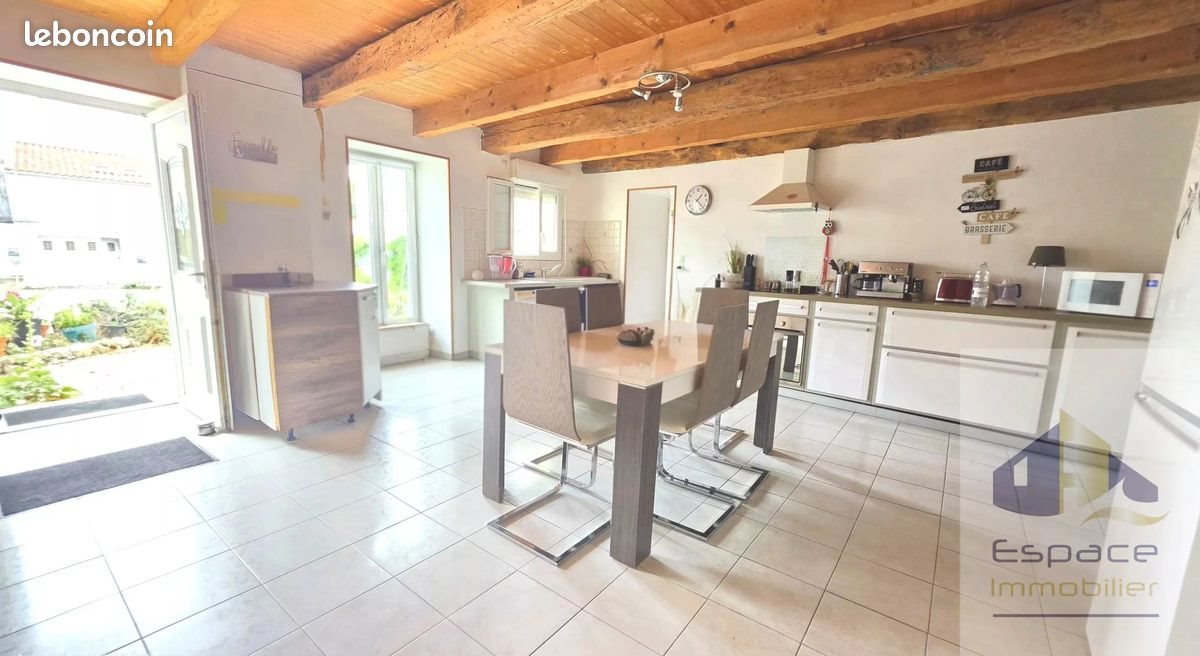 Maison à vendre, 120m², Thairé