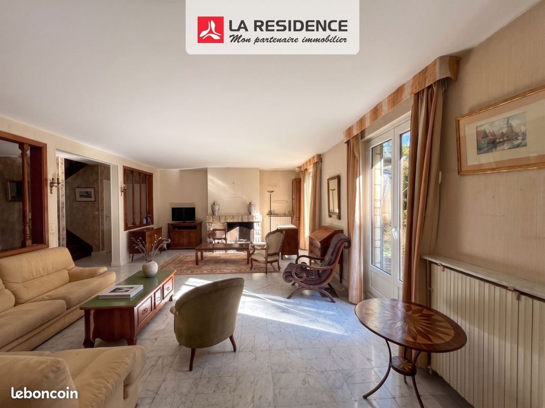 Maison à vendre, 207m², L'Étang-la-Ville