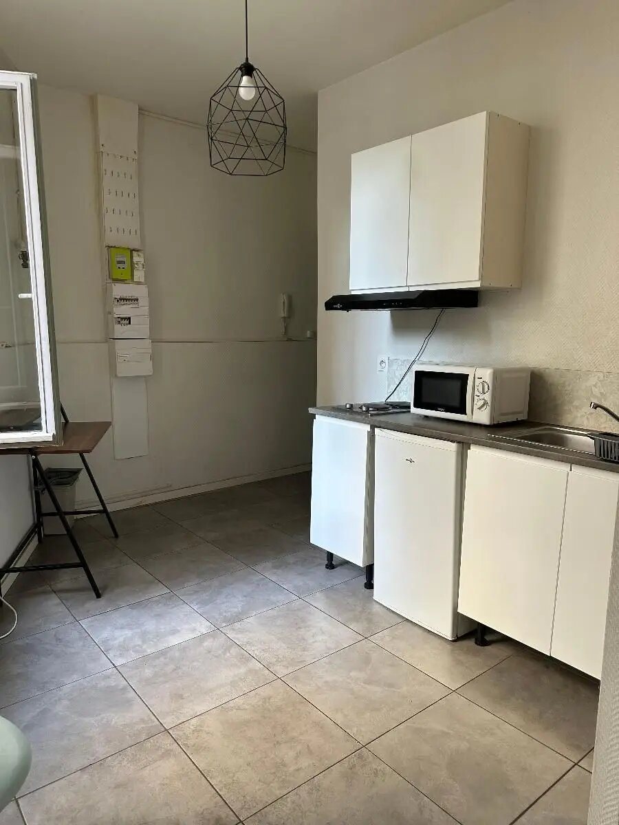 Appartement à louer, 25m², Saint-Étienne