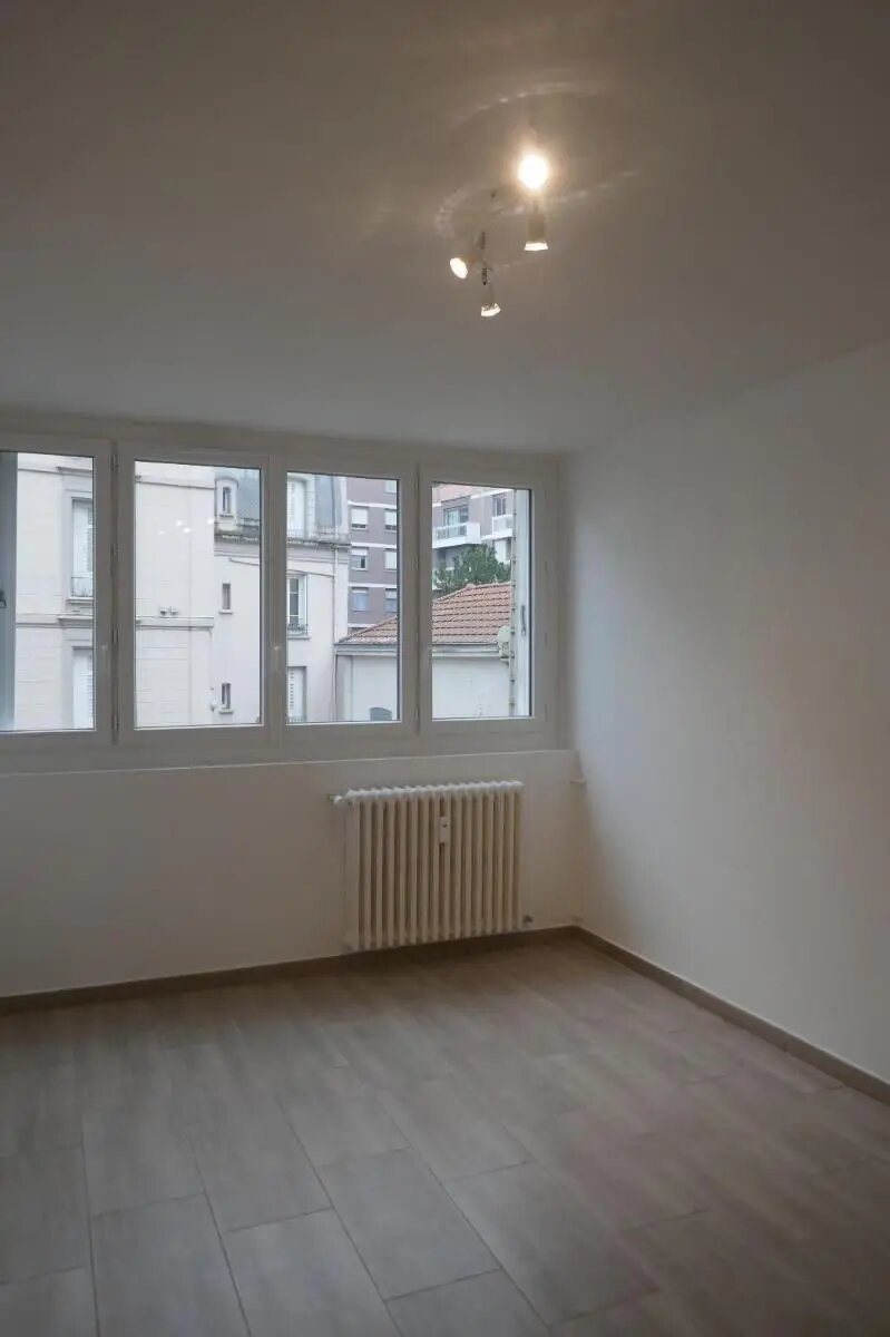 Appartement à louer, 47m², Saint-Étienne
