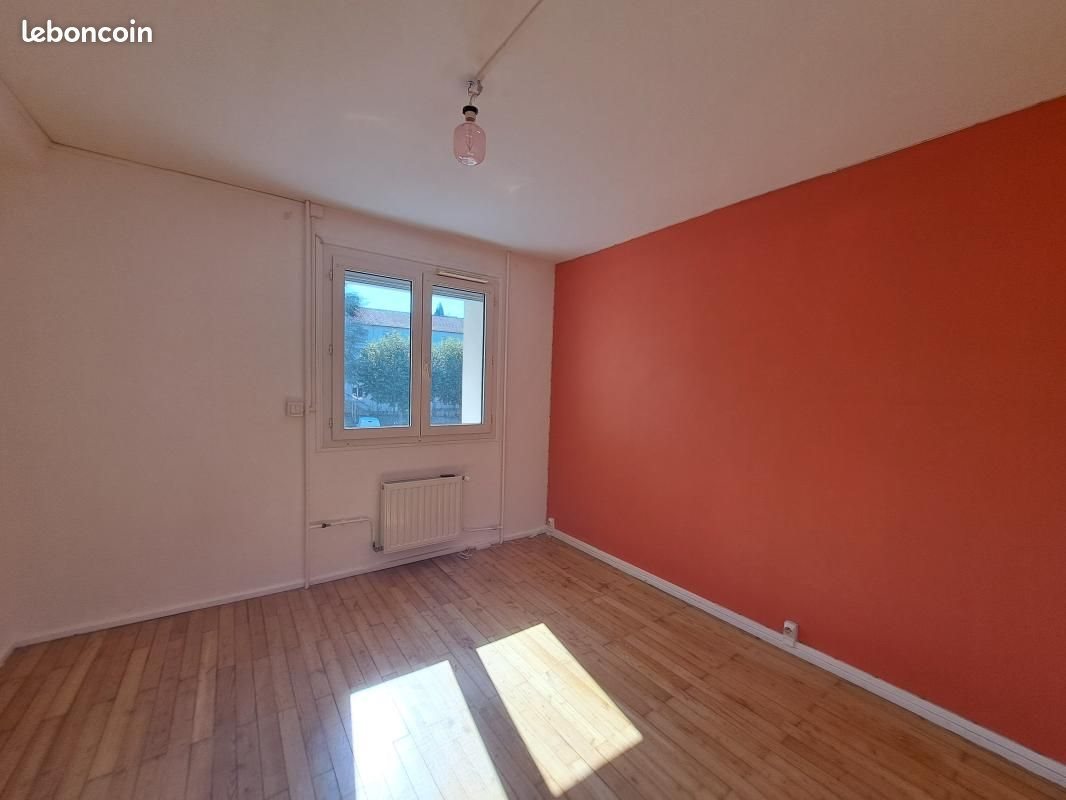 Appartement à louer, 68m², Saint-Héand