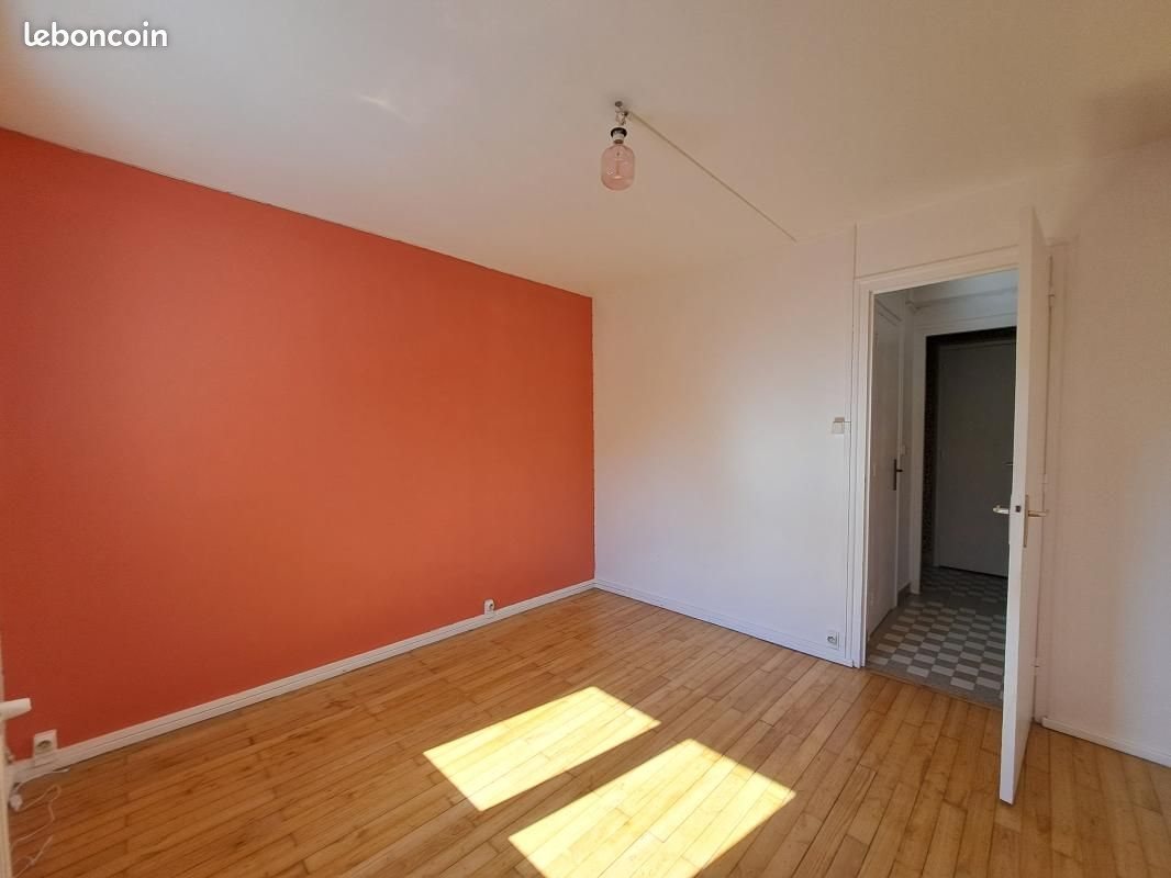 Appartement à louer, 68m², Saint-Héand
