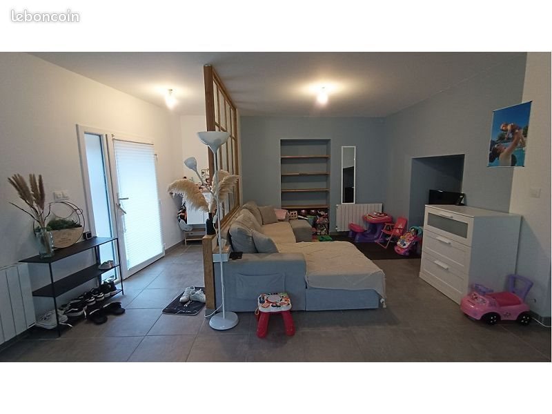 Appartement à louer, 77m², Marcilly-le-Châtel