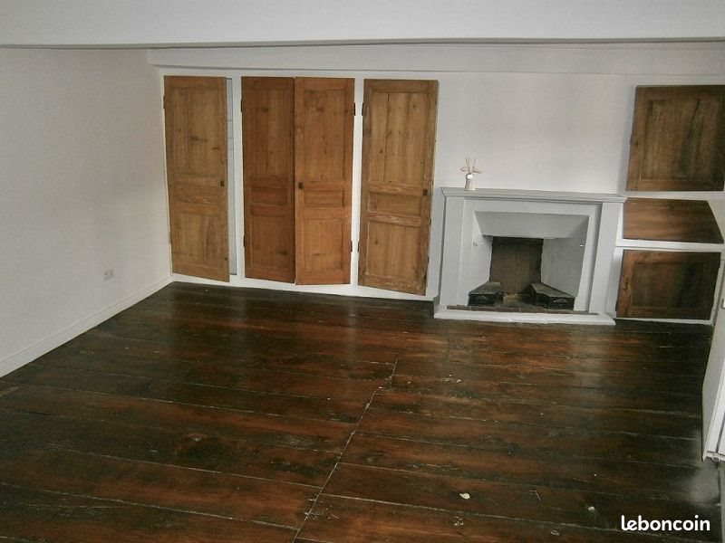 Maison à louer, 61m², Néronde