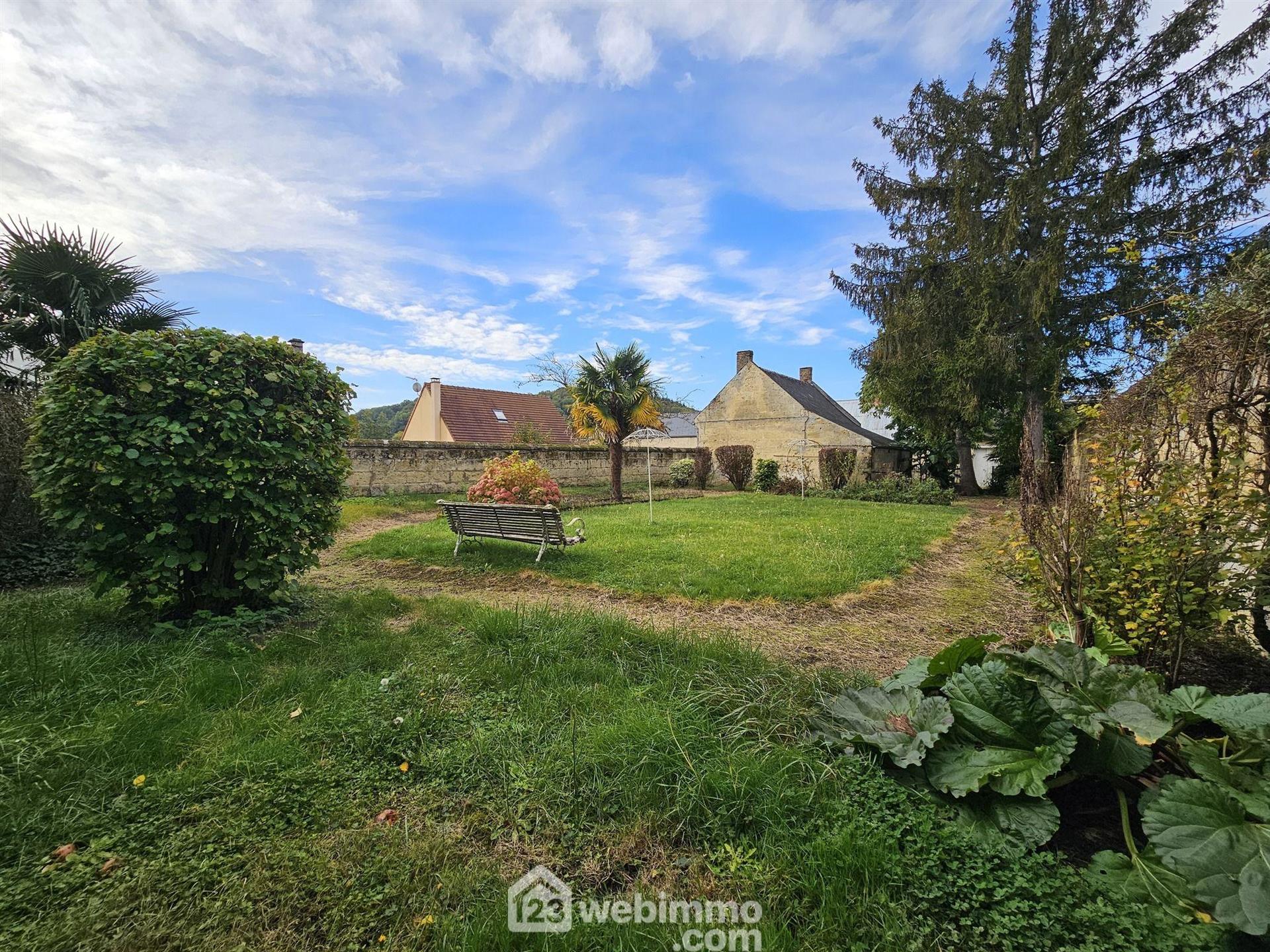 Maison à vendre, 353m², Crépy