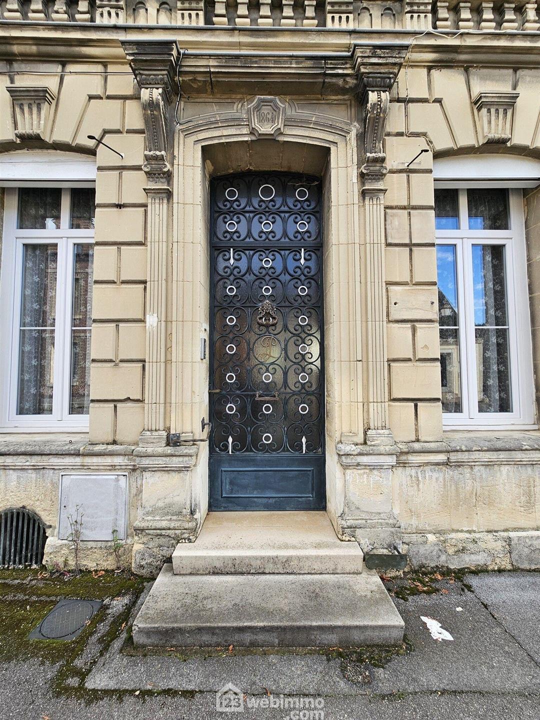 Maison à vendre, 353m², Crépy