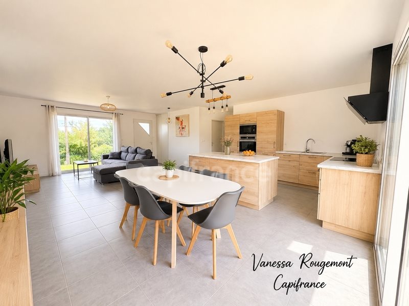 Maison à vendre, 102m², Diges