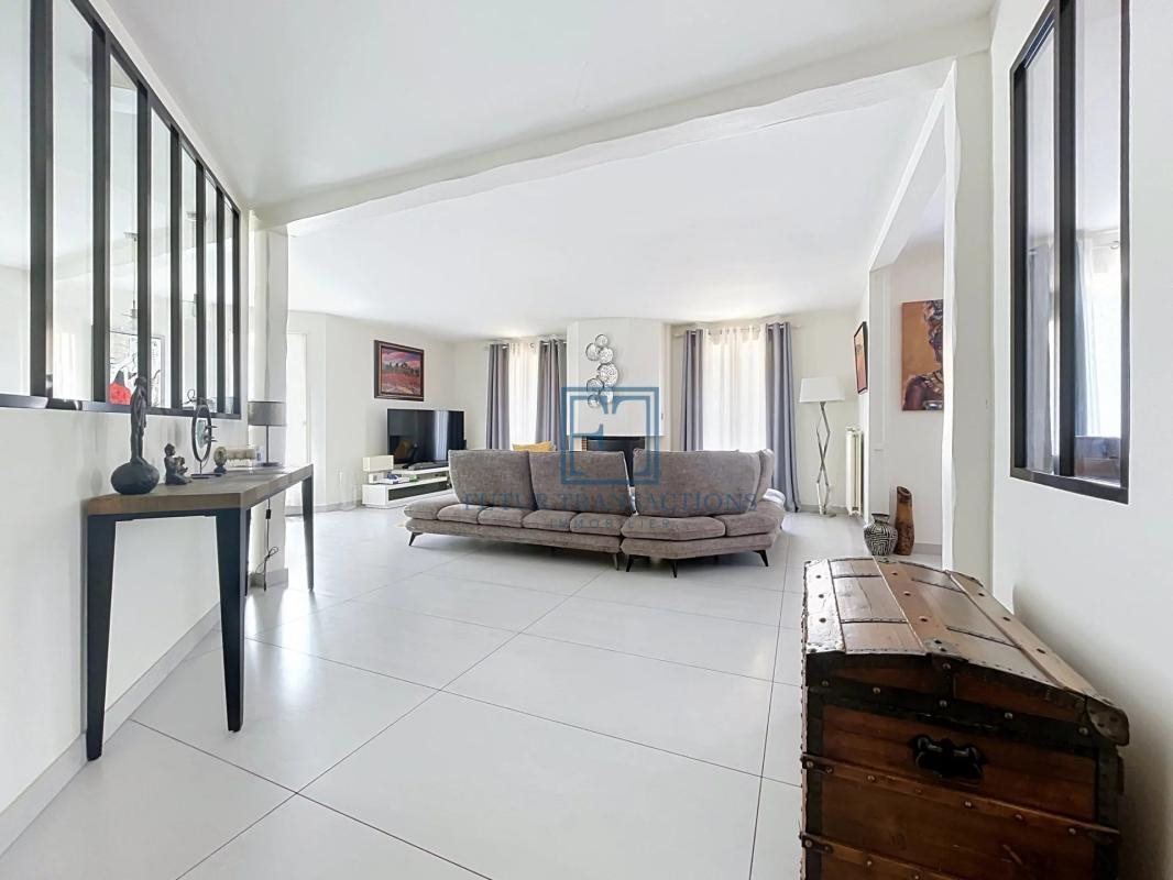 Maison à vendre, 154m², Le Mesnil-Saint-Denis