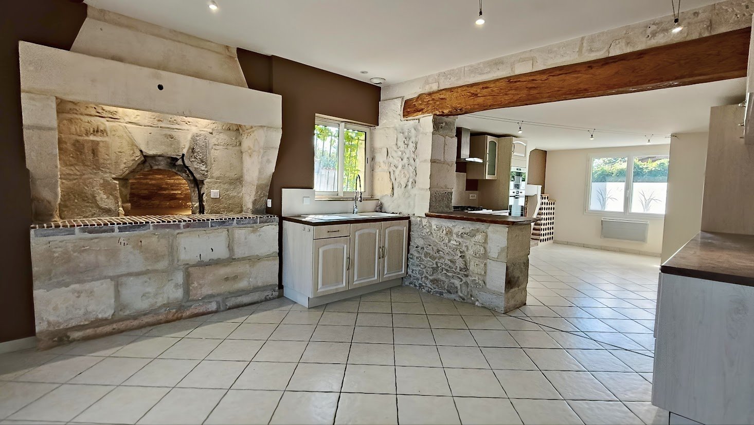 Maison à vendre, 216m², Thénac