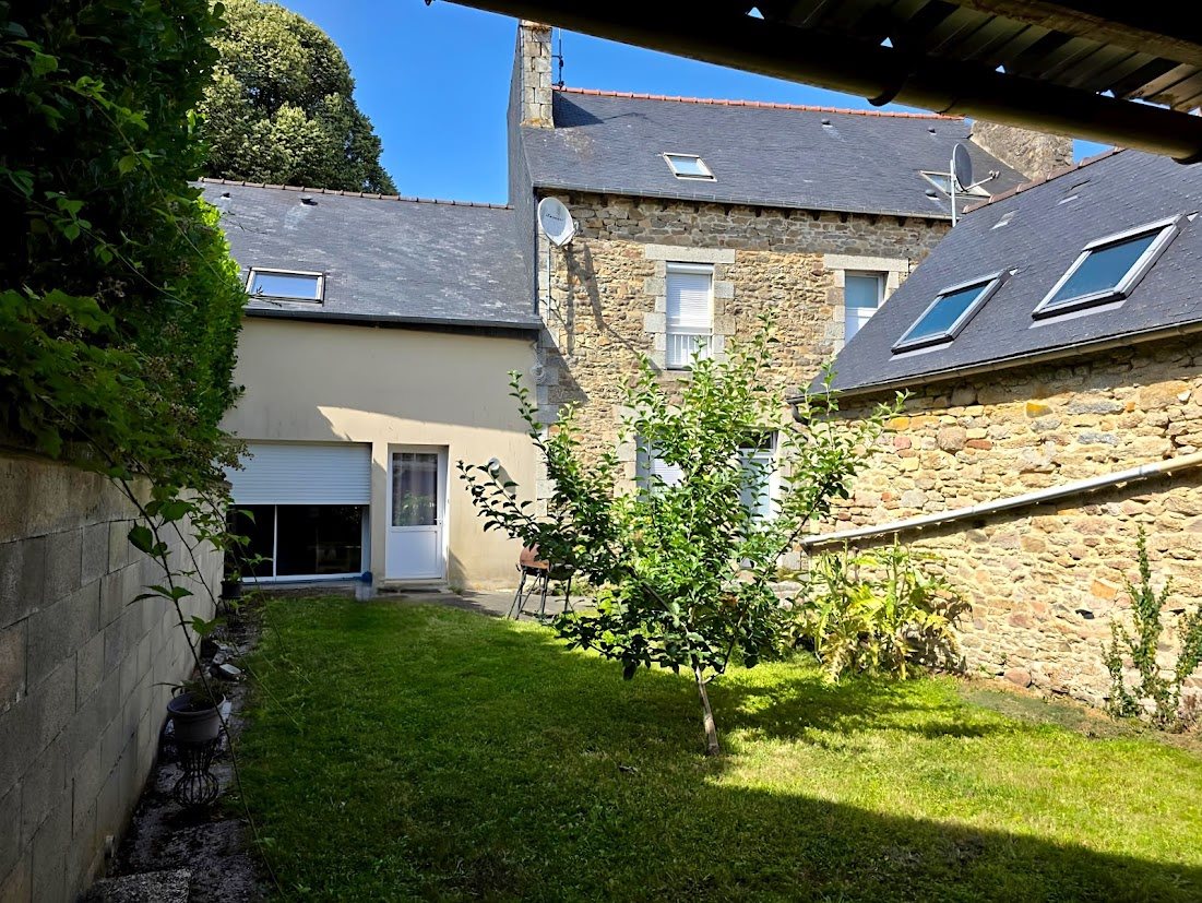 Maison à vendre, 315m², Saint-Nicolas-du-Pélem