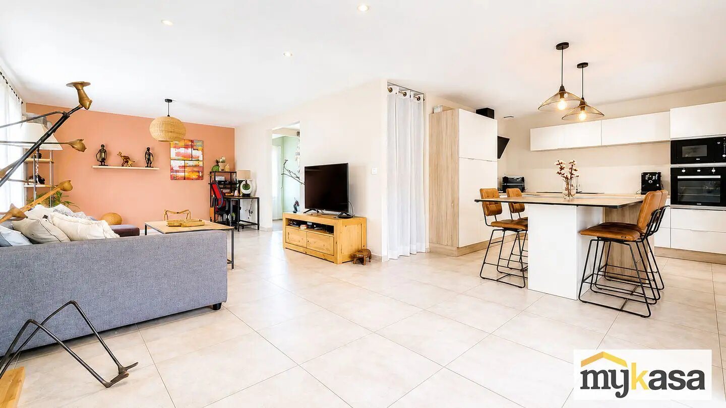 Maison à vendre, 136m², Eyguières