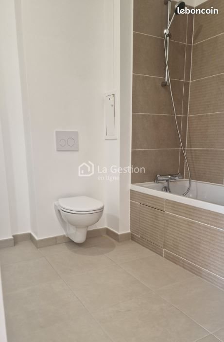 Appartement à louer, 33m², Saint-Cyr-l'Ecole