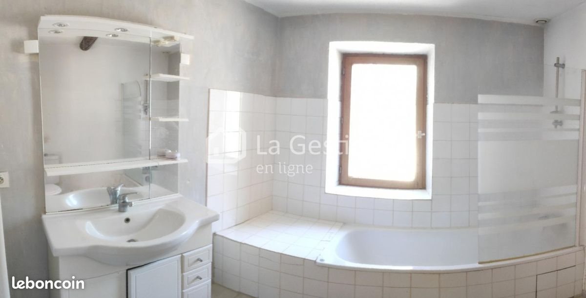 Appartement à louer, 48m², Orgon