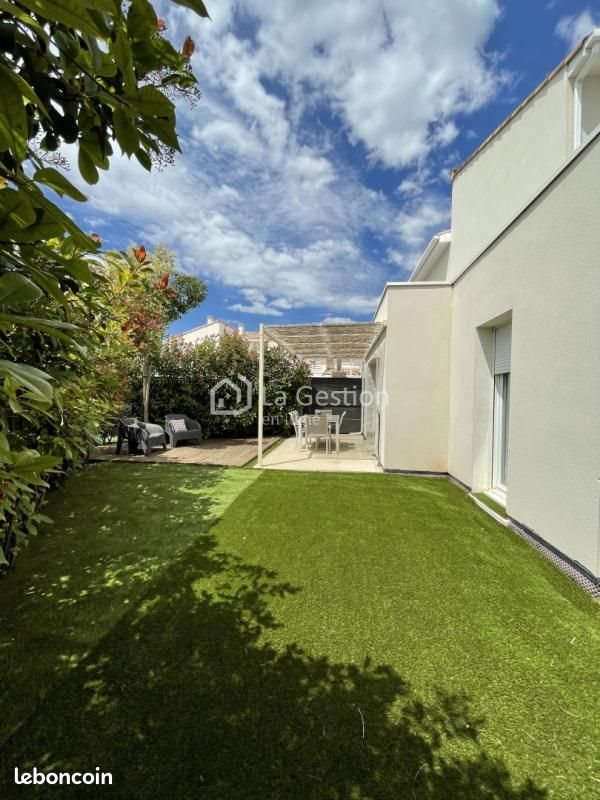 Maison à louer, 91m², Mèze