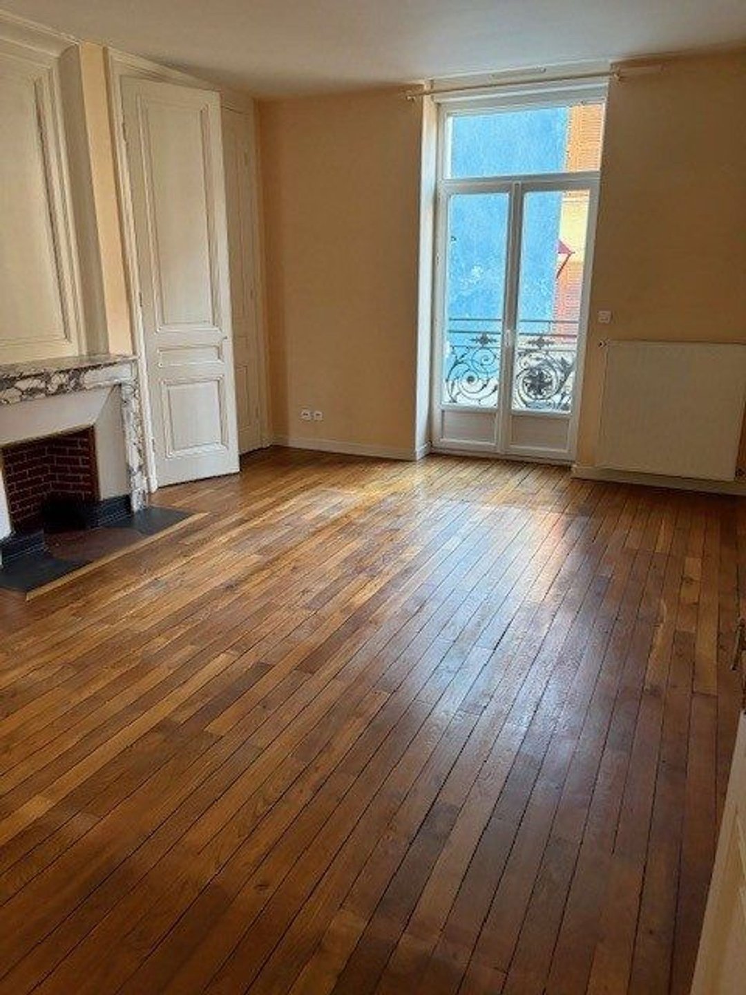 Appartement à louer, 100m², Cours-la-Ville