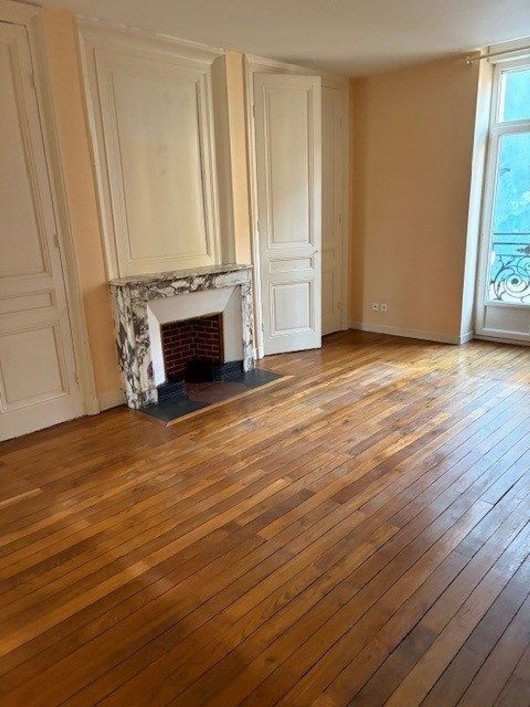 Appartement à louer, 100m², Cours-la-Ville