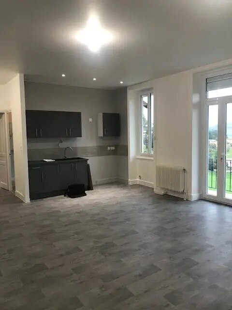 Appartement à louer, 95m², Thizy