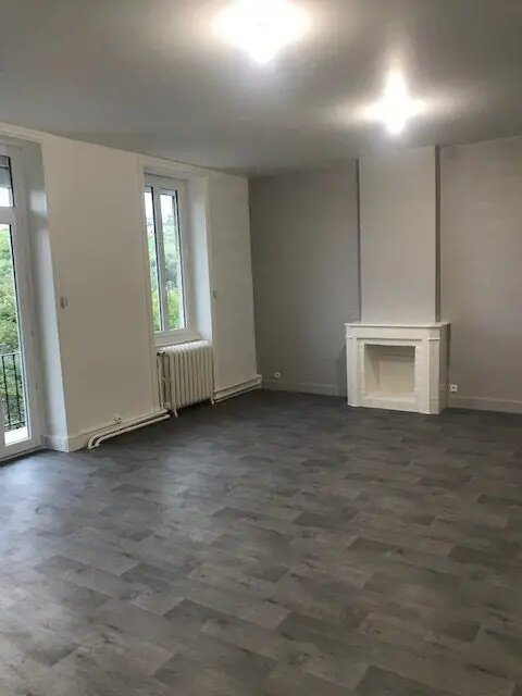 Appartement à louer, 95m², Thizy