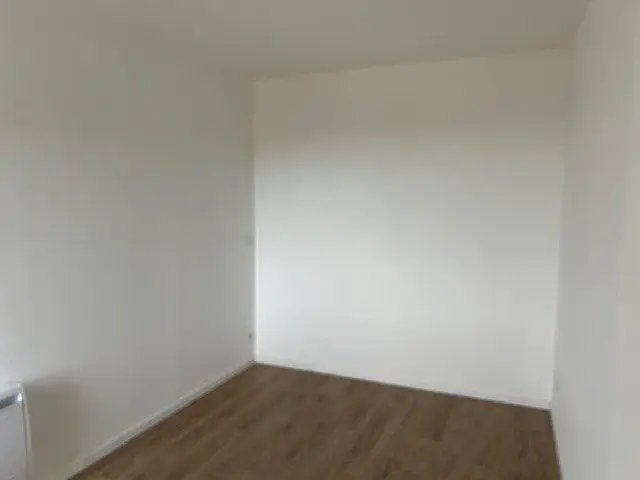 Appartement à louer, 80m², Thizy