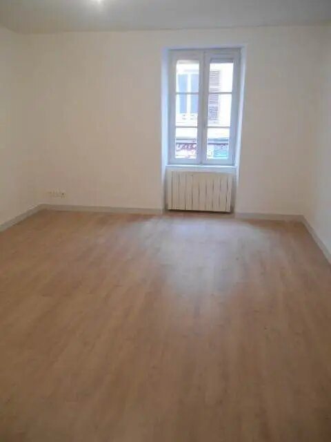 Appartement à louer, 39m², Cours-la-Ville