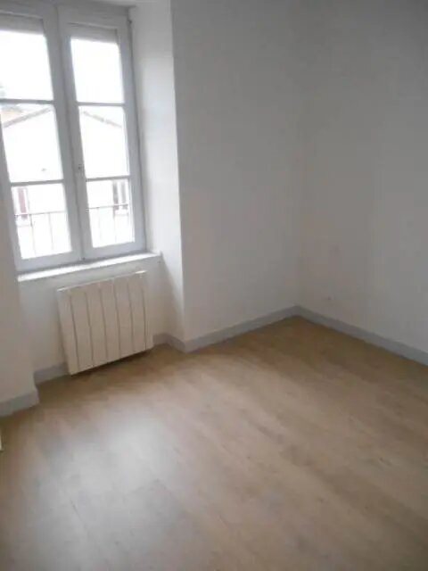 Appartement à louer, 39m², Cours-la-Ville