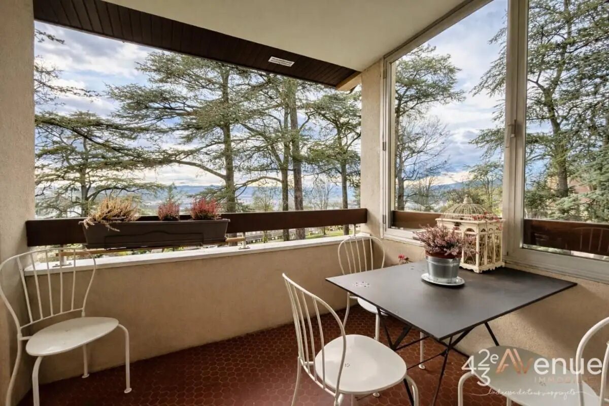 Appartement à vendre, 160m², Saint-Priest-en-Jarez