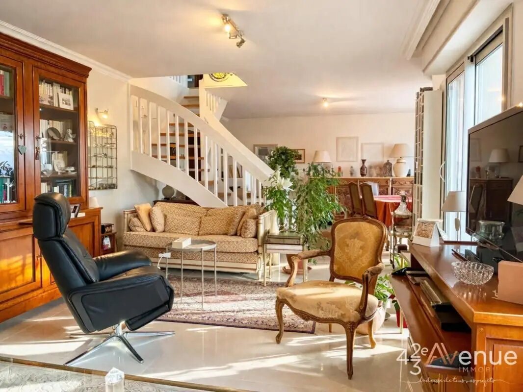 Appartement à vendre, 160m², Saint-Priest-en-Jarez