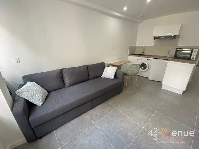 Appartement à louer, 21m², Saint-Etienne