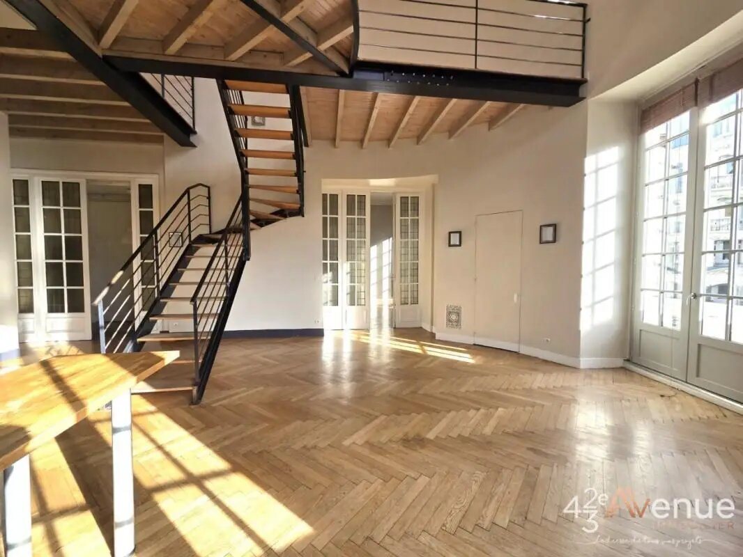 Appartement à vendre, 145m², Saint-Étienne