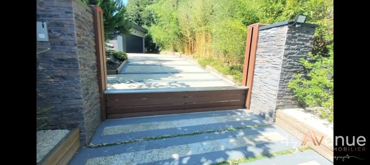 Maison à vendre, 250m², Sainte-Colombe