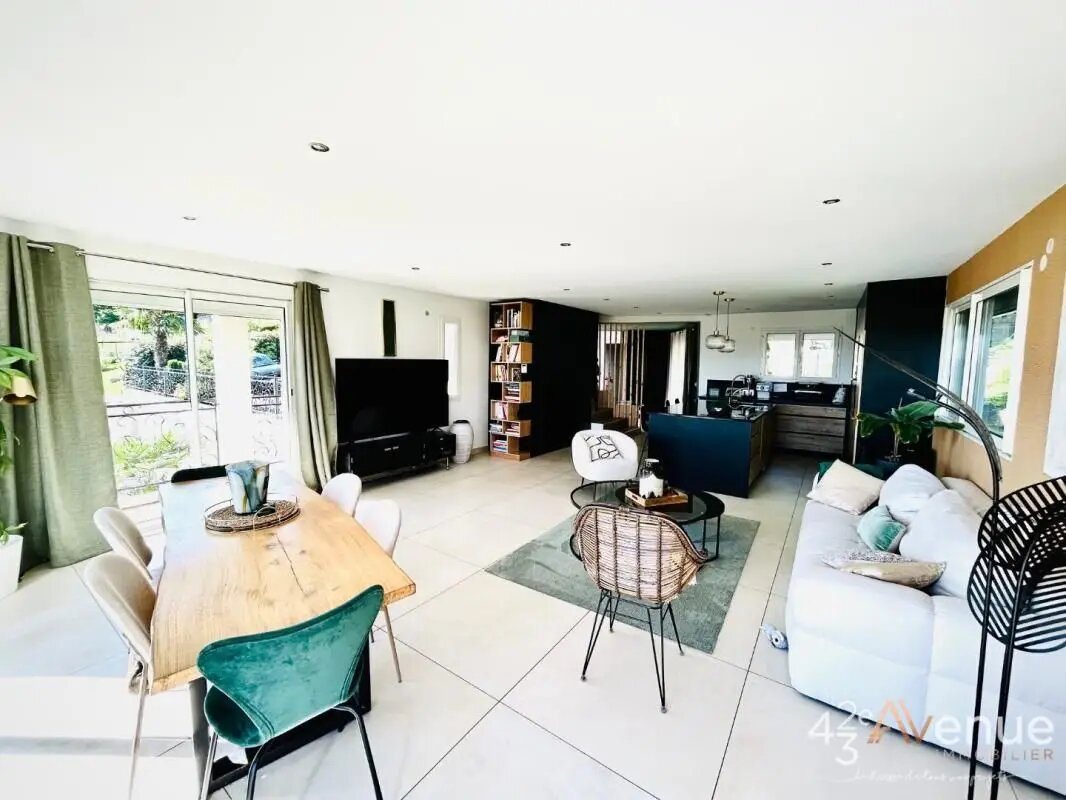 Maison à vendre, 180m², Saint-Genest-Lerpt
