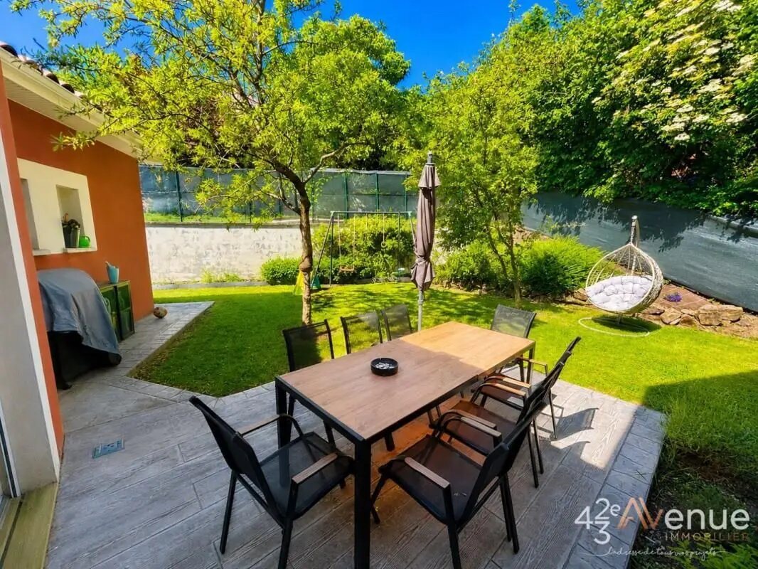 Maison à vendre, 180m², Saint-Genest-Lerpt