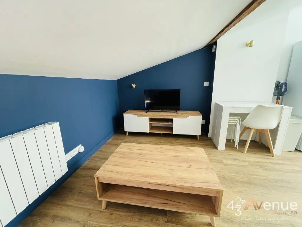 Appartement à louer, 21m², Saint-Etienne