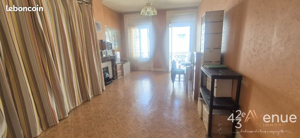 Appartement à vendre, 117m², Le Chambon-Feugerolles