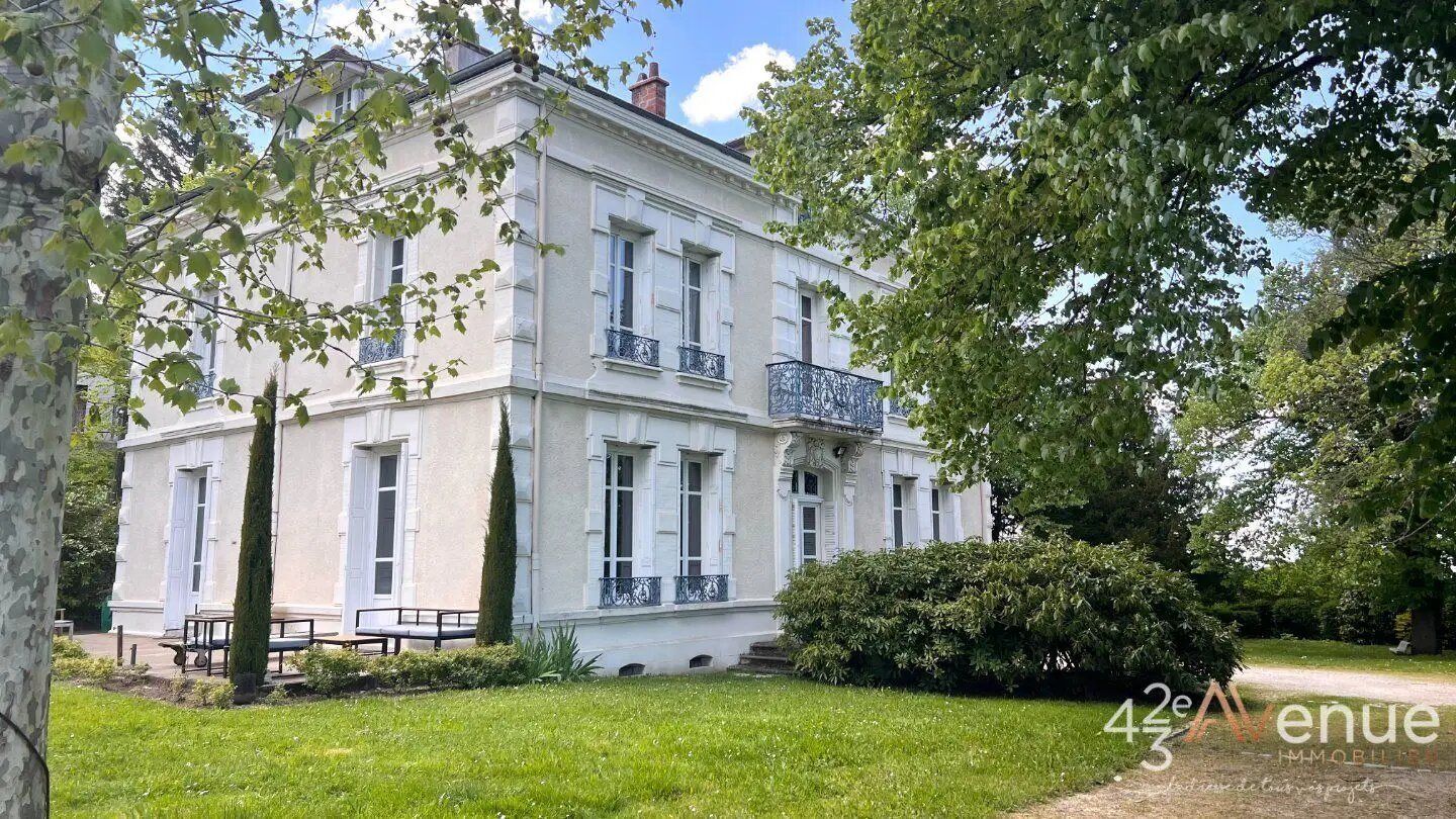 Maison à vendre, 355m², Saint-Etienne