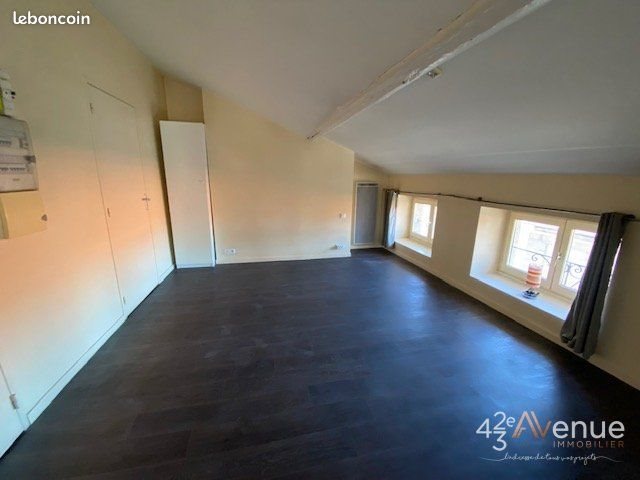Appartement à louer, 18m², Saint-Etienne