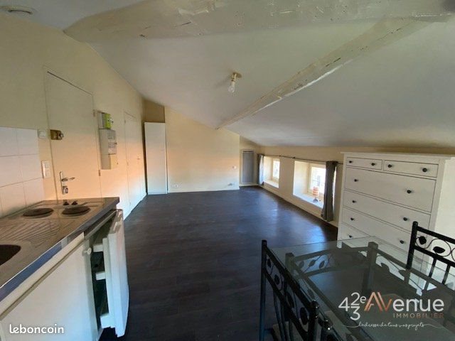 Appartement à louer, 18m², Saint-Etienne
