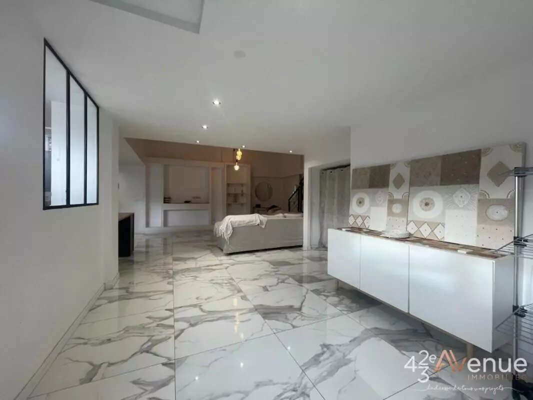 Appartement à vendre, 136m², Saint-Etienne