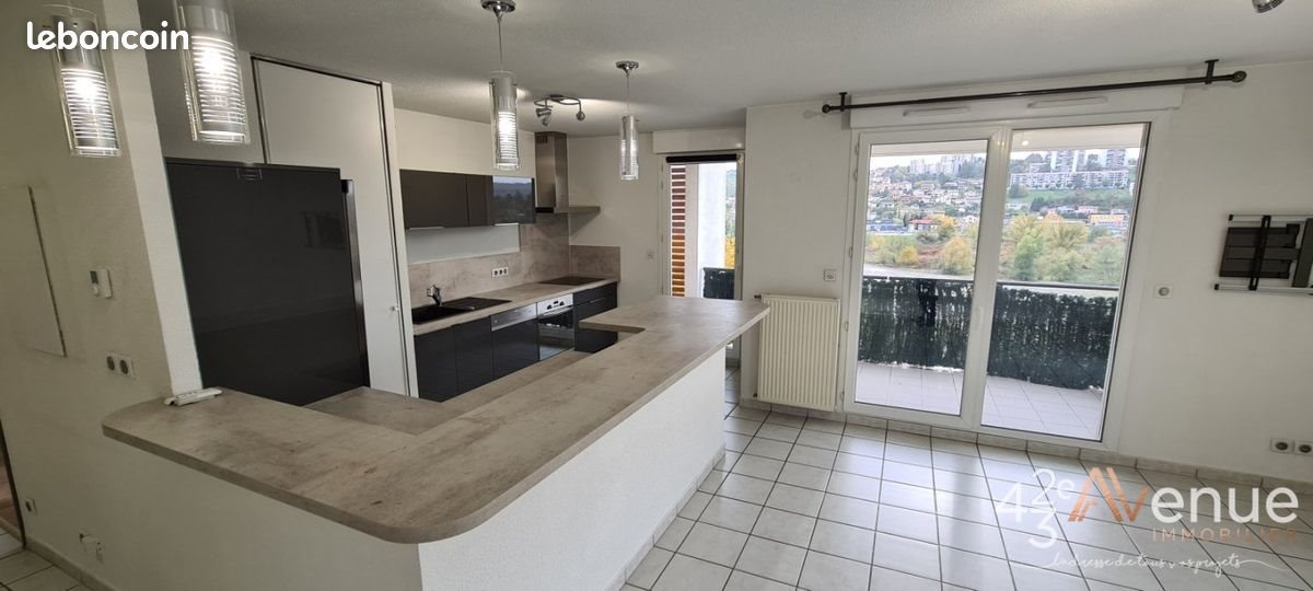 Appartement à louer, 67m², Saint-Priest-en-Jarez